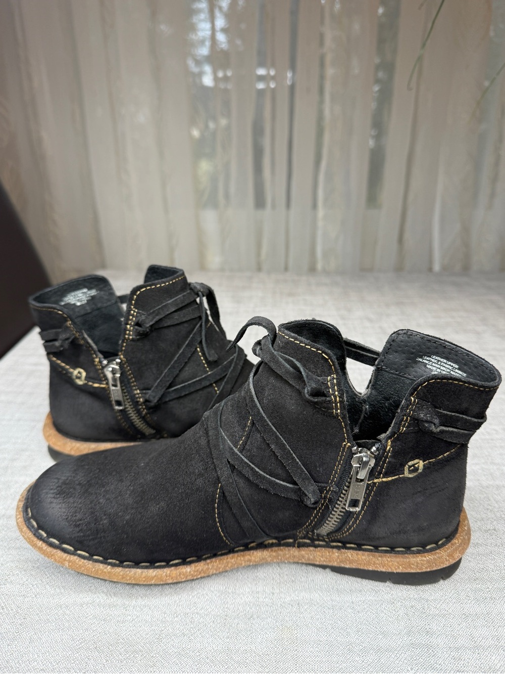 Born Tarkiln Black Distressed Leather Ankle Boots 7.5 - Picture 11 of 16